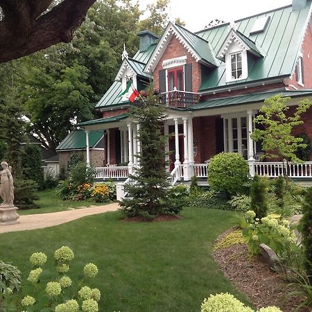 Bed and Breakfast La Belle Aux Berges Saint-Denis-sur-Richelieu Esterno foto