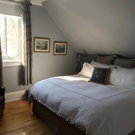 Bed and Breakfast La Belle Aux Berges Saint-Denis-sur-Richelieu Esterno foto