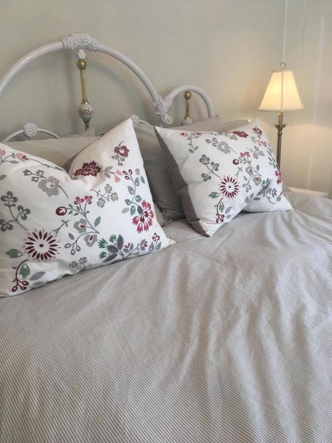 Bed and Breakfast La Belle Aux Berges Saint-Denis-sur-Richelieu Esterno foto