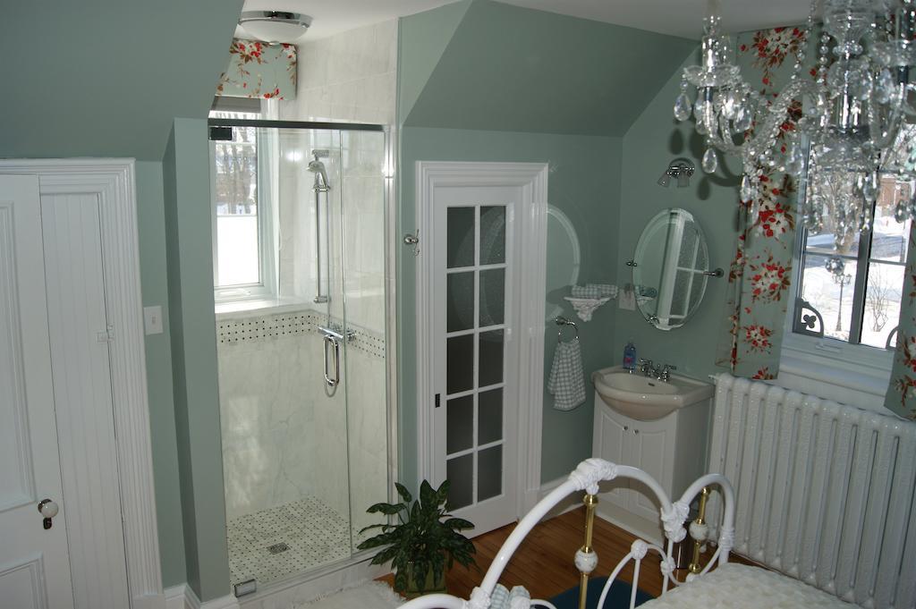 Bed and Breakfast La Belle Aux Berges Saint-Denis-sur-Richelieu Camera foto