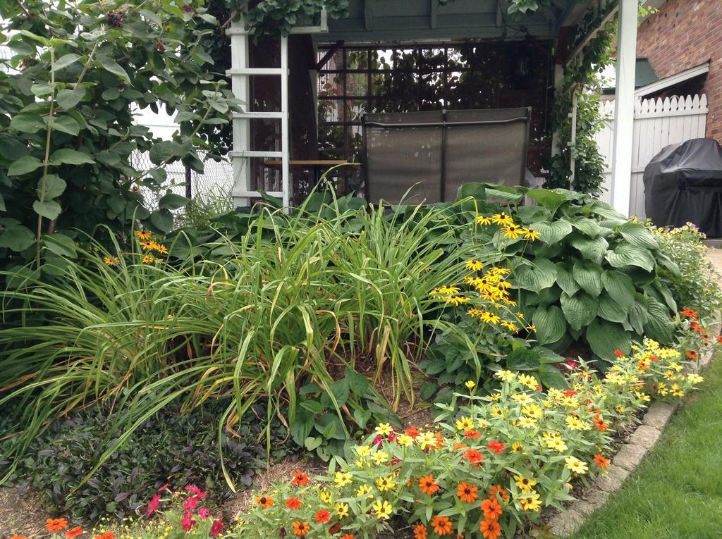 Bed and Breakfast La Belle Aux Berges Saint-Denis-sur-Richelieu Esterno foto
