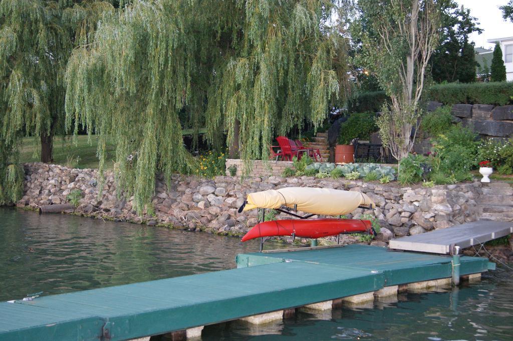 Bed and Breakfast La Belle Aux Berges Saint-Denis-sur-Richelieu Esterno foto