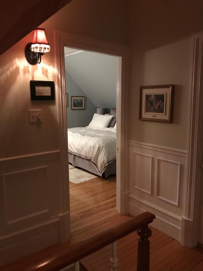 Bed and Breakfast La Belle Aux Berges Saint-Denis-sur-Richelieu Esterno foto